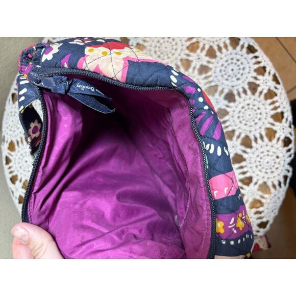 Vera Bradley quilted handbag with adjustable strap in excellent condition - Picture 3 of 9